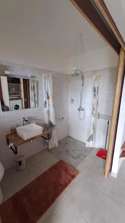 La Kay Sicrie Avec Spa Saint-Pierre 0*,  Martinique