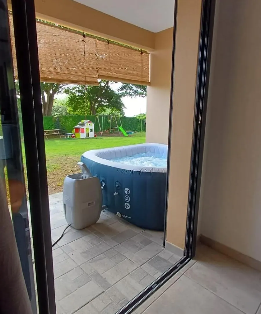 Apartment La Kay Sicrie Avec Spa Saint-Pierre